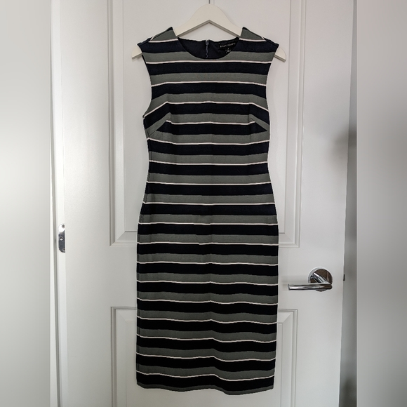 Banana Republic Stripped Dress - Size 2 - Picture 1 of 5
